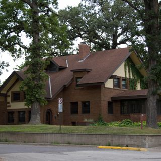 Merton S. Goodnow House