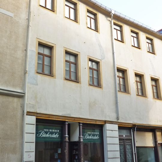 Wohnhaus Petersstraße 2