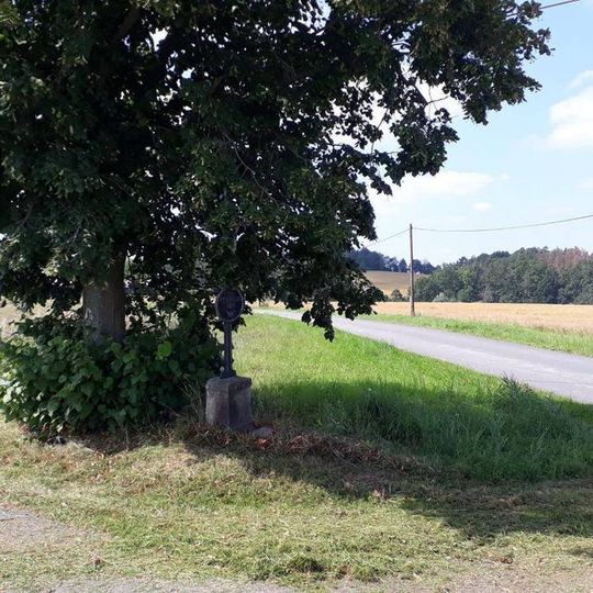 Kříž východně od Nasavrk