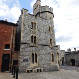South West Gate And Lodge To St Albans Street