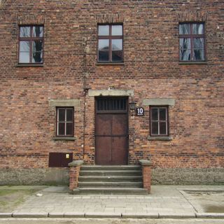 Block 10 (KZ Auschwitz)