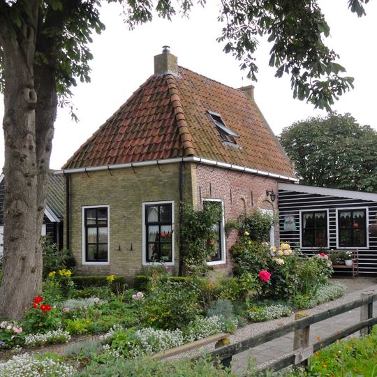 Hellingstrjitte 8, Molkwerum