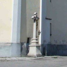 Kříž u kostela svatého Jana Křtitele v Počátkách
