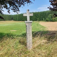 Kříž u cesty na Staré Hutě