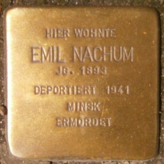 Stolperstein en memoria de Emil Nachum