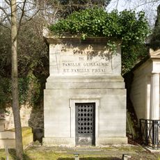 Grave of Guillaume-Préau