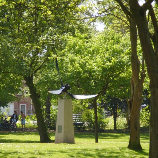 Gibson en Warwickmonument