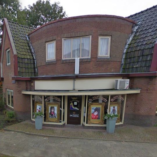 Winkel/woonhuis in Interbellumstijl