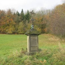 Kříž u rozcestí k lyžařskému vleku v Pohoří