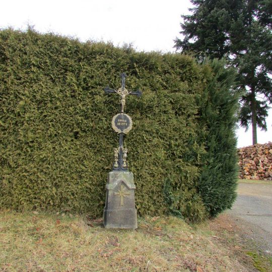 Kříž na východním okraji Horních Rápotic