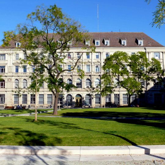 Warenhaus für Armee und Marine