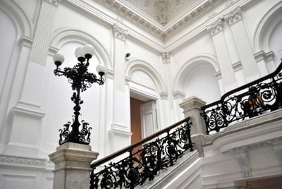 Interior 0