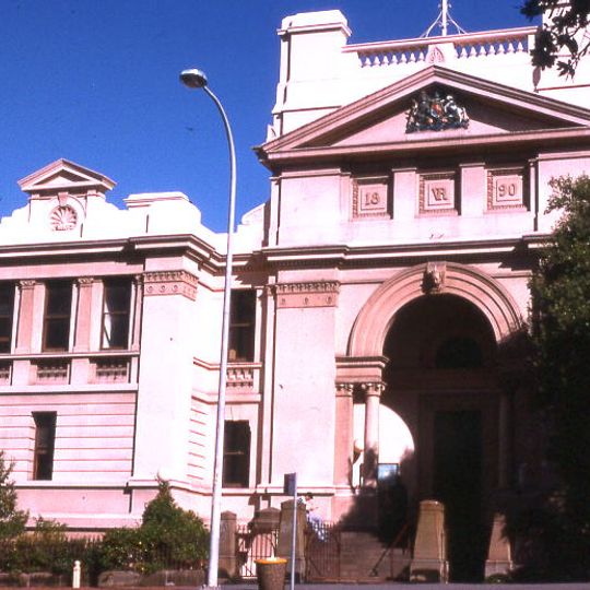 Newcastle Court House