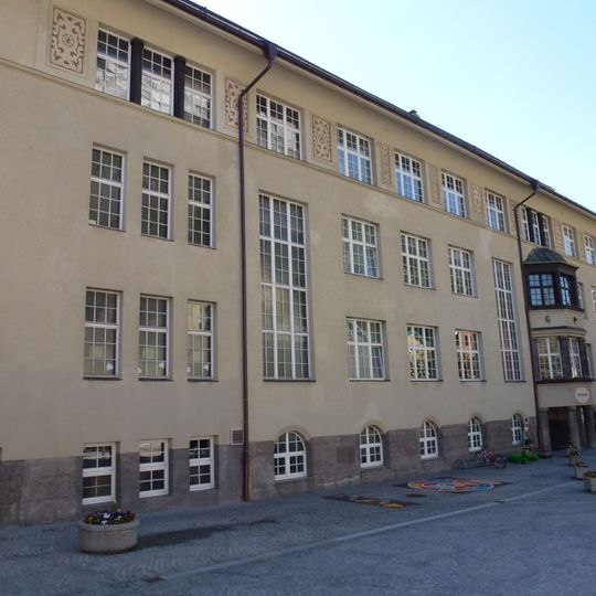 Josef Egger-Straße 2