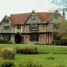 13-17, Chequers Lane