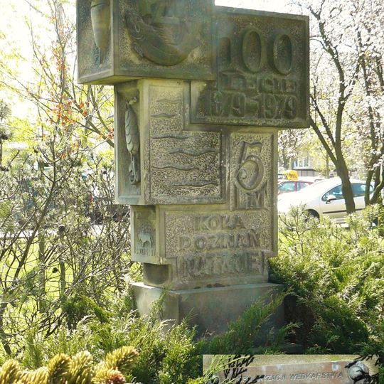 Pomnik stulecia Polskiego Związku Wędkarskiego w Poznaniu