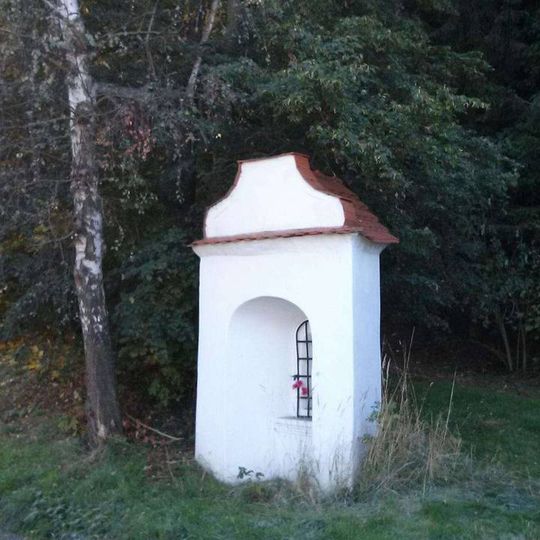 Kaplička sv. Jana Nepomuckkého východně od Podsrpu
