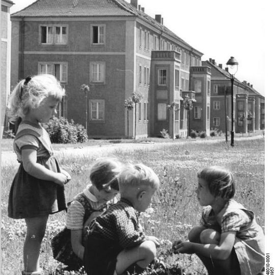 Mietshäuser Essener Straße 77; 79; 81; 83; 85; 87; 89; 91; 93; 95; 97; 99; 101; 103; 105; 107; 109; 111; 113