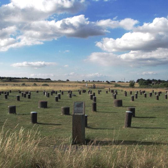Núcleo de seis menires, na Herdade dos Perdigões
