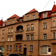 Wohn- und Geschäftshaus