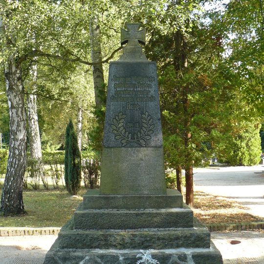 Kriegerdenkmal für die Gefallenen des Ersten Weltkrieges auf dem Bergfriedhof Am Jungfernberg