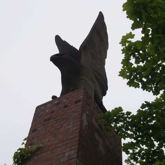 Ehem. Bismarck-Kaserne: Pfeiler mit Reichsadler am Haupteingang