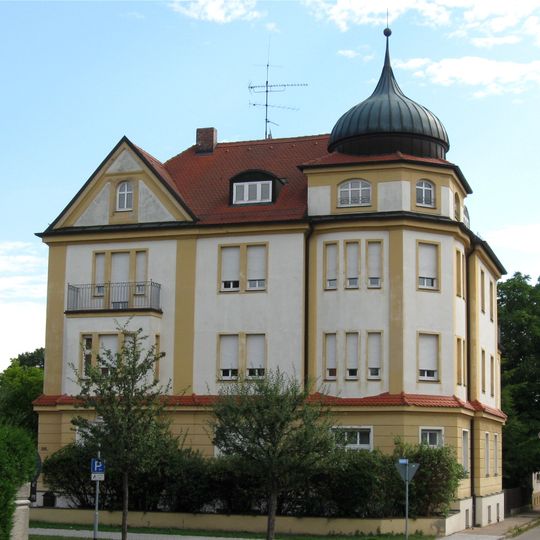 Bahnhofstraße B 141