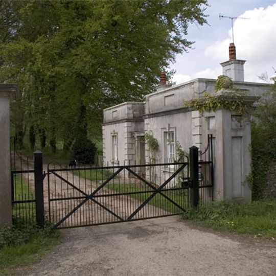 Lodge To Whatcombe House