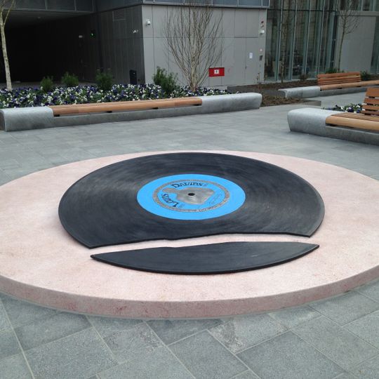 Louis Davids Monument