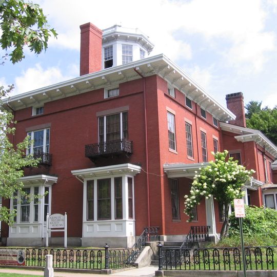 Skolfield-Whittier House