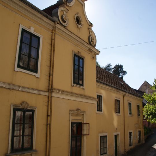 Schlossstraße 23
