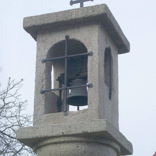 Zvonička na návsi v Nupakách