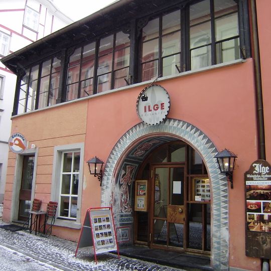 Wohn- und Geschäftshaus