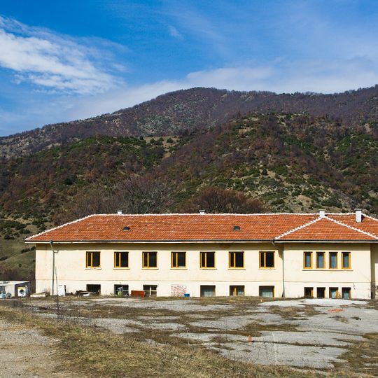 Izvora hut