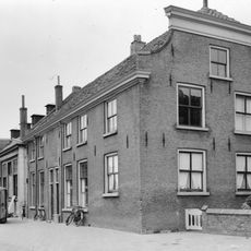Kerkstraat 4, Ameide