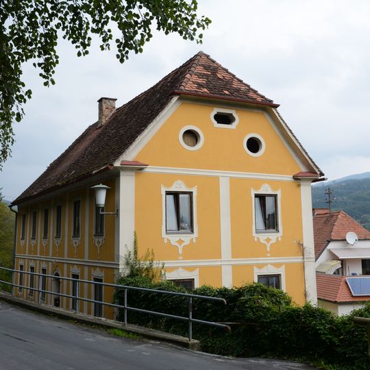 Birkfelder Straße 6, Anger