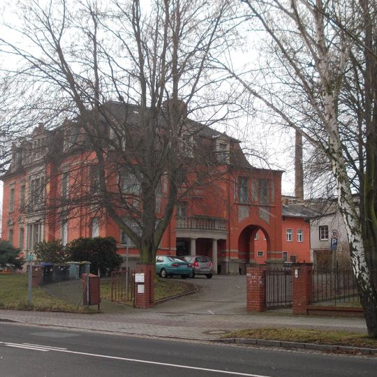 Villa Löbauer Straße 1b