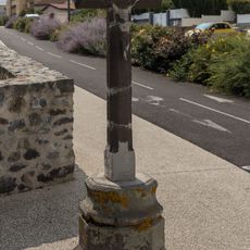 Croix du parc de la mairie de Lempdes