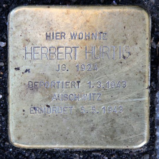 Stolperstein dedicated to Herbert Hurtig