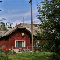 Дом, в котором родился и с 1919 по 1922 г. жил Герой Советского Союза В.И. Ястребцов (станция Нерль)