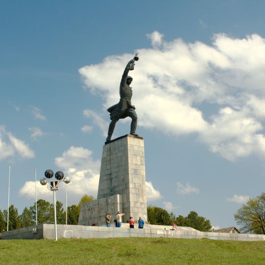 Peremilovo monument