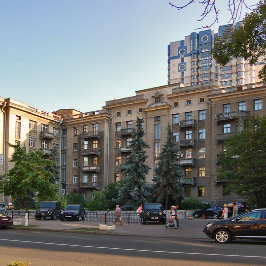 16 Instytutska Street, Kyiv