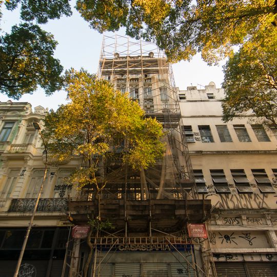 Building at Rua da Carioca, 6