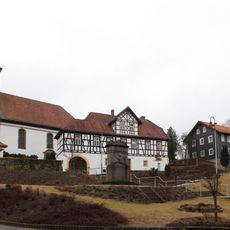 St. Michael (Hellingen)