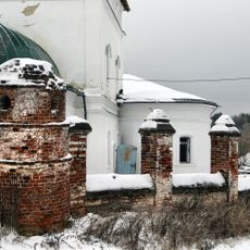 Ограда с воротами (Погребищи)