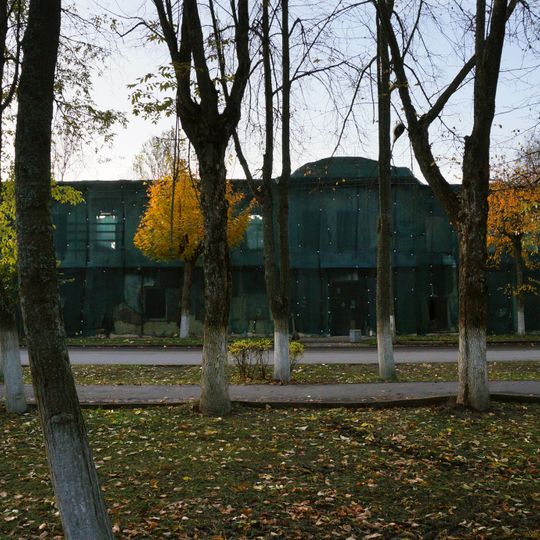 Здание бывшей городской управы, женской гимназии и училища