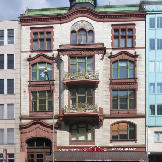 Mietshaus Potsdamer Straße 131