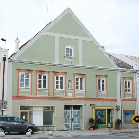 Wohn- und Geschäftshaus