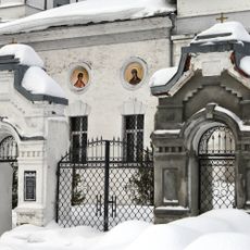 Ограда с воротами (Картмазово)