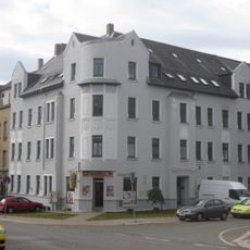 Mietshaus in geschlossener Bebauung in Ecklage mit Vorgarten Albrechtstraße 48